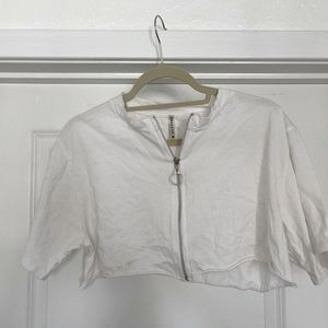 White short sleeve shirt